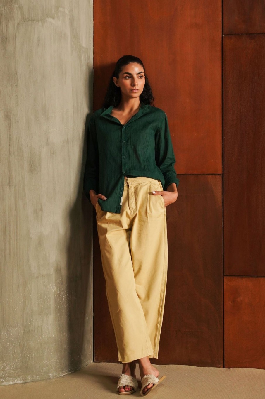 Online Pleated Carrot Fit Trousers Trousers