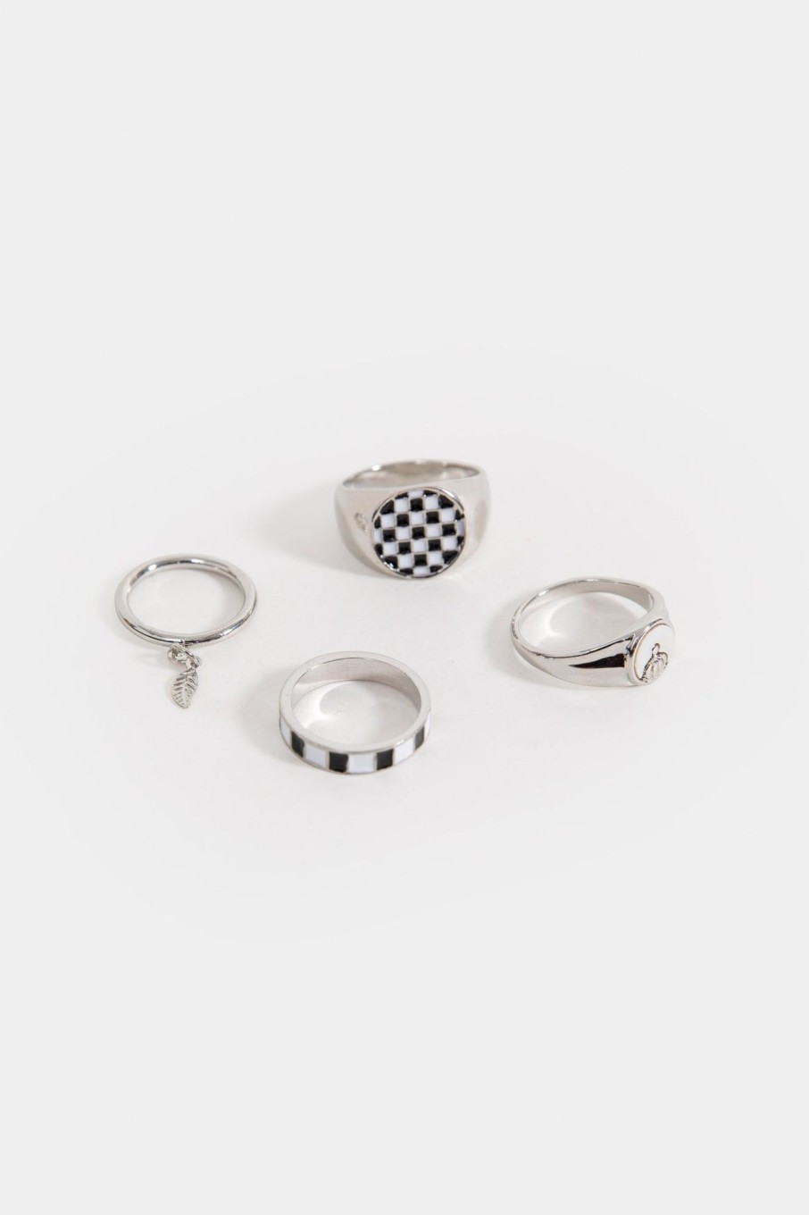 New Pack Of Checkered Rings Jewellery